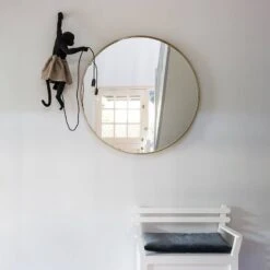 Miroir McKee IV -Red Living 1000219539 230322 021 MOOD DETAILS P000000001000219539 mood