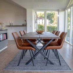 Table Maury -Red Living 1000231046 201125 16493300301 MOOD DETAILS P000000001000231046 mood