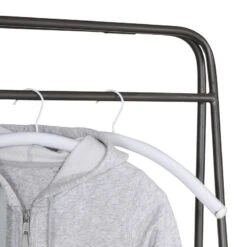 Porte-manteau Haina -Red Living 1000259762 210601 10150200002 DETAILS P000000001000259762