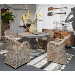 Table Meliara -Red Living 1000315306 211228 155957000025 MOOD DETAILS P000000001000315306 mood