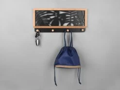 Mirrors And More Porte-manteaux -Red Living 8342538a432f4afea1635c17487ea6b4